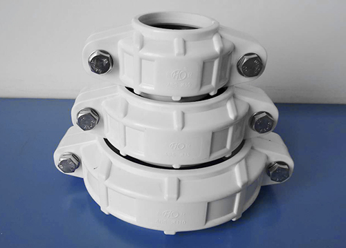 HDPE溝槽式壓環(huán)(卡箍) HDPE溝槽式壓環(huán)(卡箍)